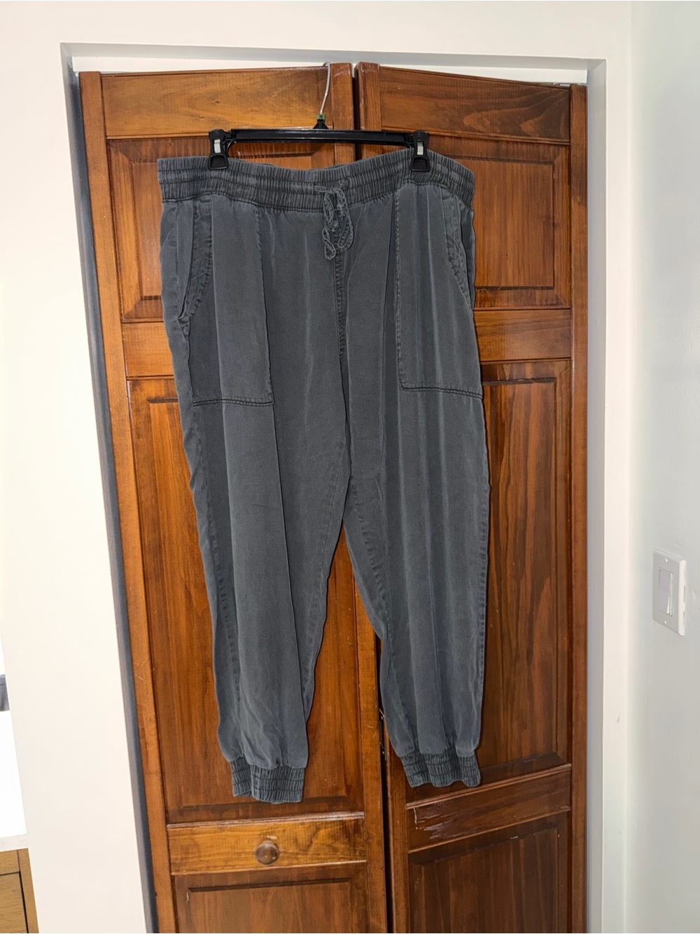 GAP womens Charcoal Gray Drawstring Joggers